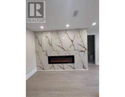 B - 2 Chesney Crescent, Vaughan, ON L4H4A7 Photo 6