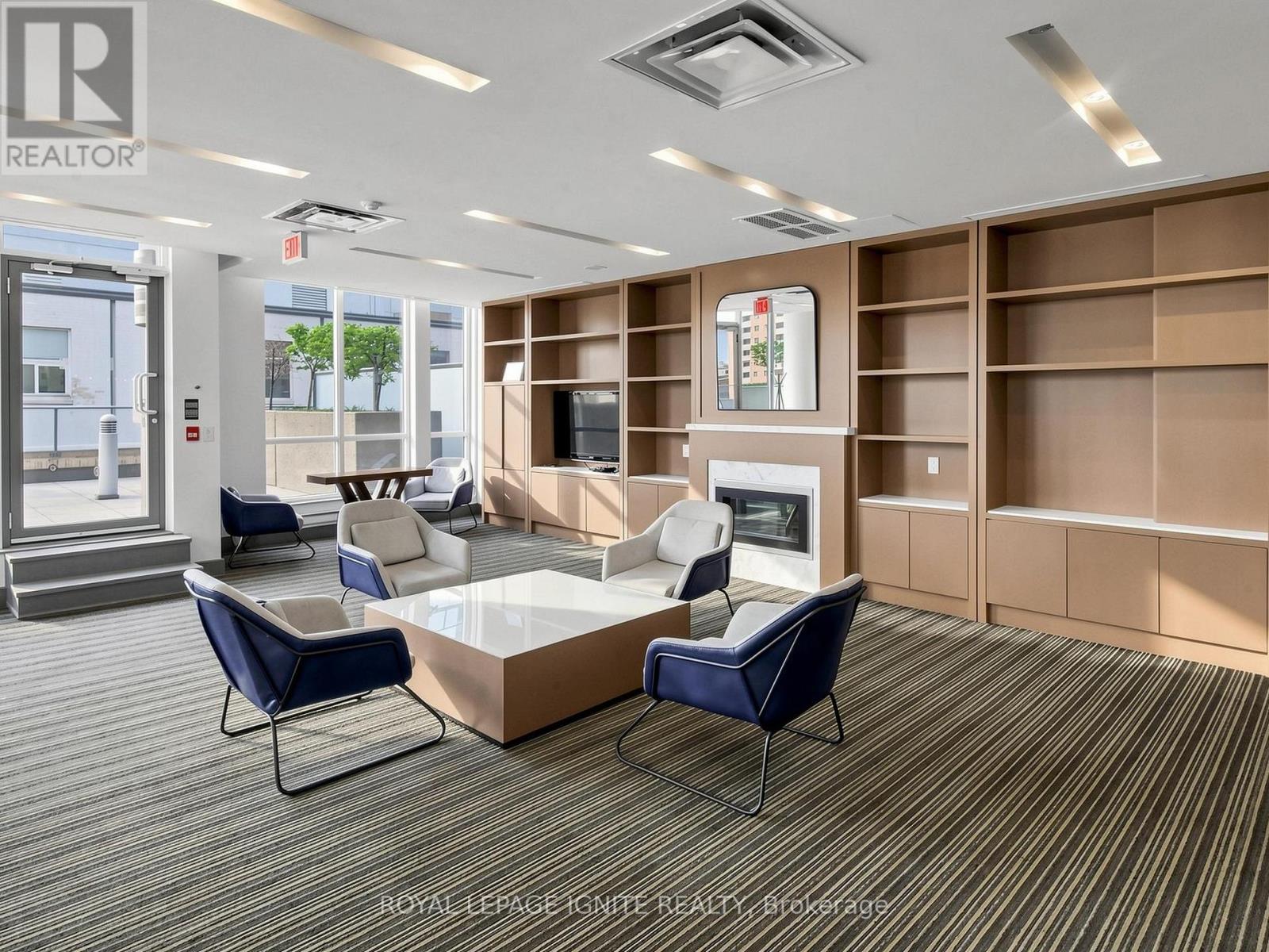 #204 500 ST.CLAIR AVENUE W - 26