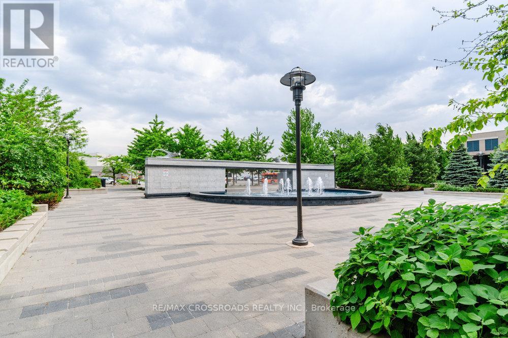 #604 215 SHERWAY GARDENS ROAD - 32