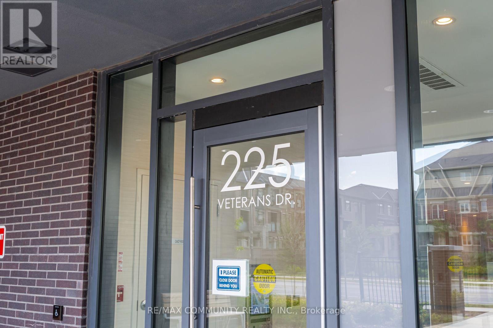 #1206 225 VETERANS DRIVE - 6