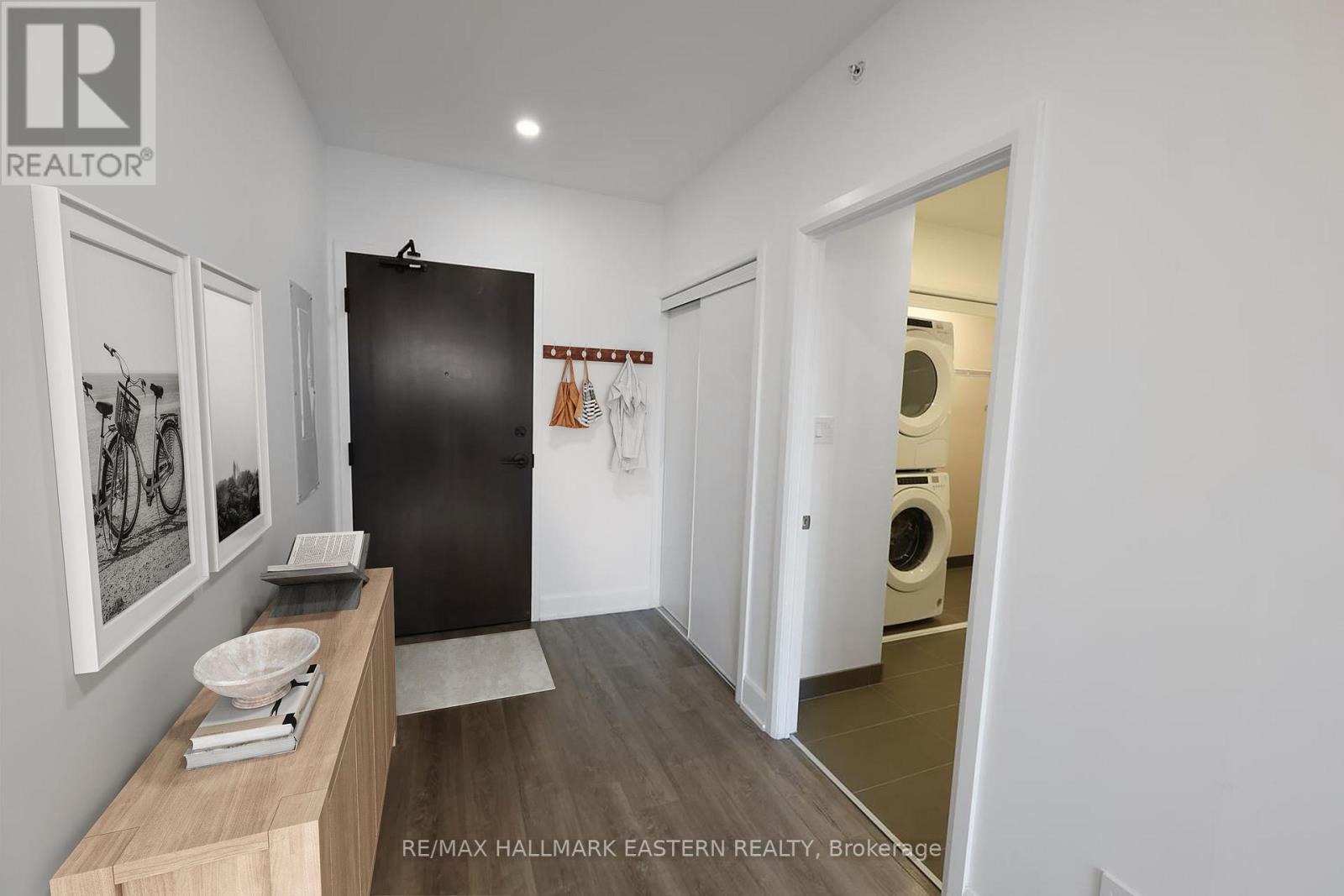 #308 195 HUNTER STREET E - 10