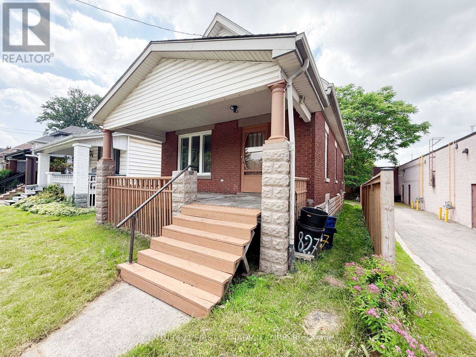 827 QUEBEC STREET - Image 3