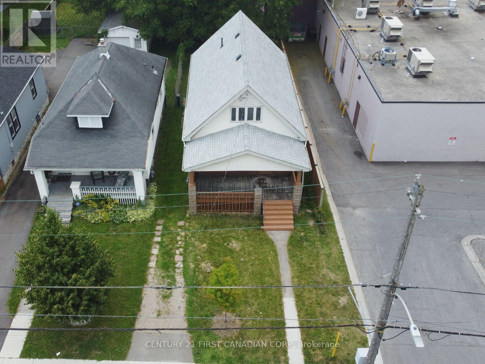 827 QUEBEC STREET - 8