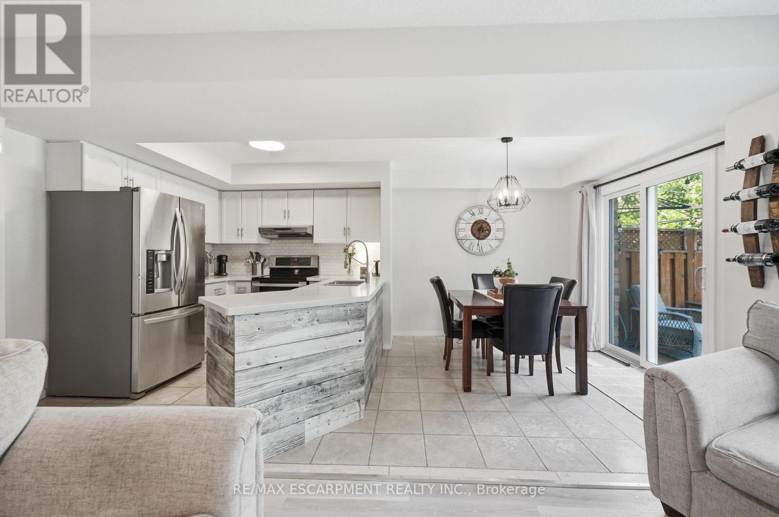 27 BEECH STREET - 12