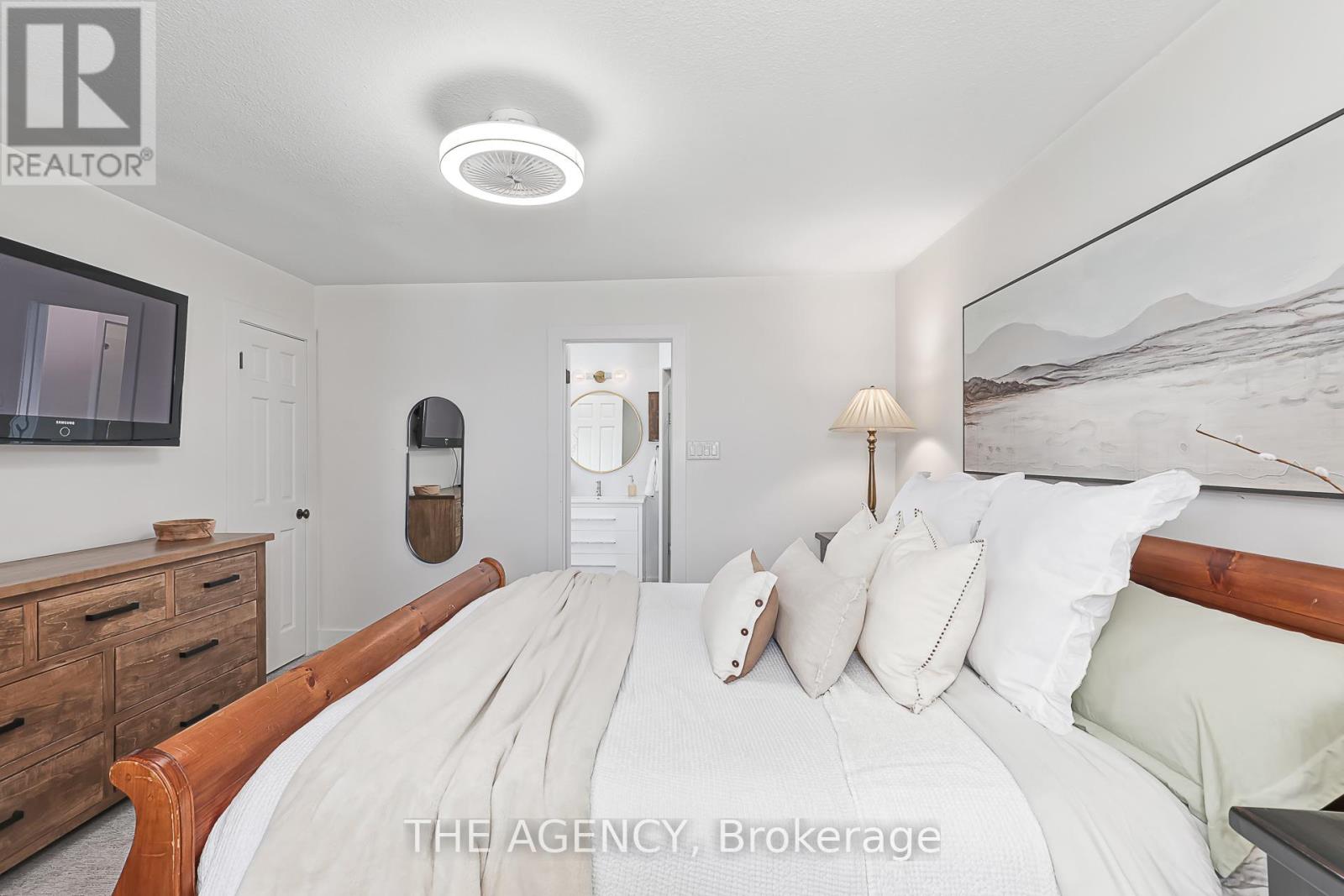 129 VENTURE BOULEVARD - Image 21