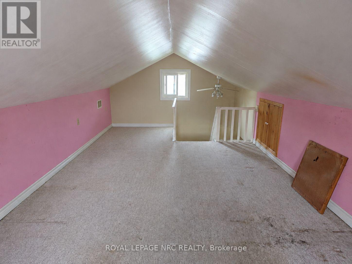 135 MCARTHUR AVENUE - Image 12