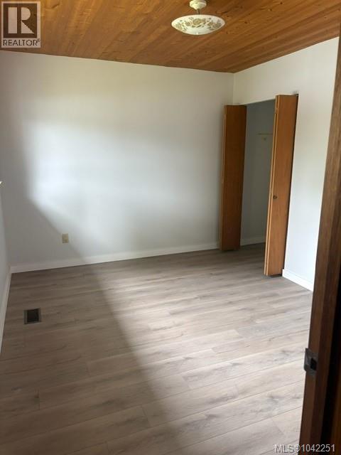 7375 Market St, Port Hardy