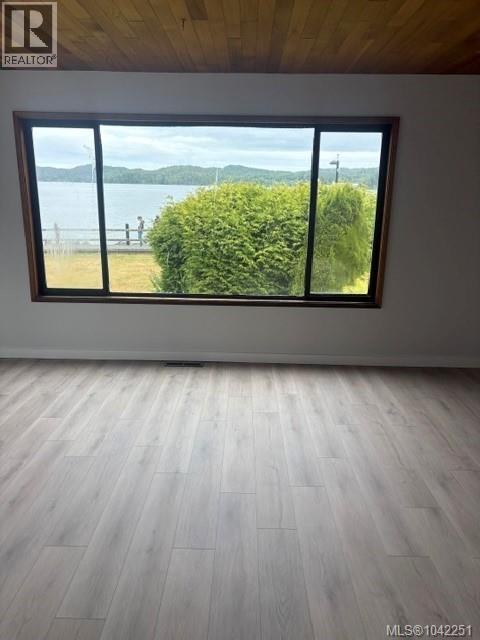 7375 Market St, Port Hardy