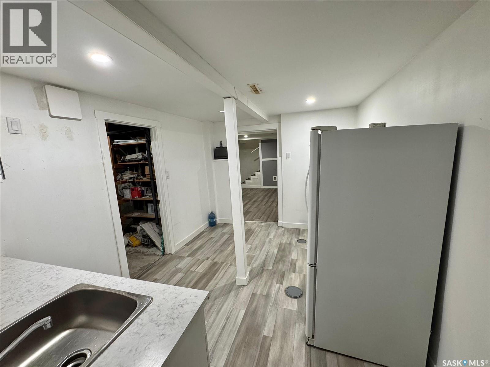428 Scarth STREET - 34