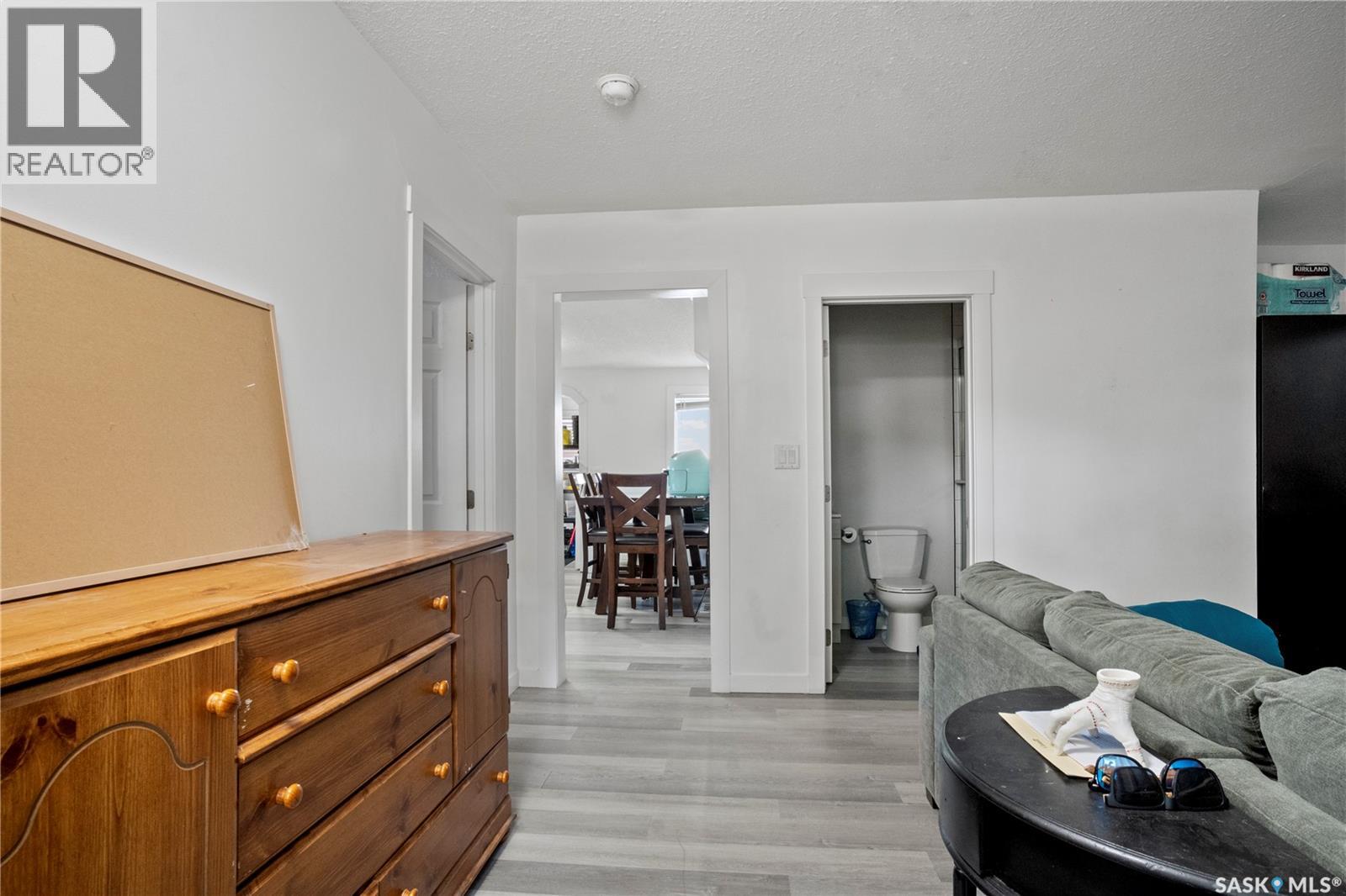 428 Scarth STREET - 5