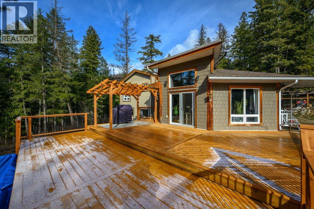 1665 Enderby Mabel Lake Road - 5