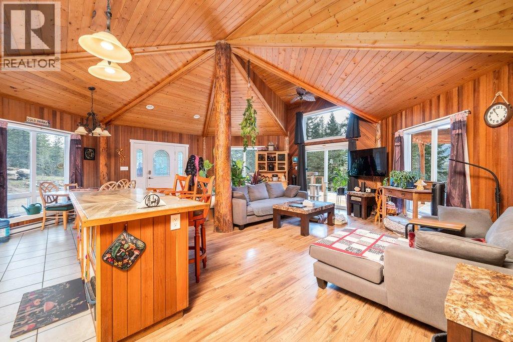 1665 Enderby Mabel Lake Road - 13