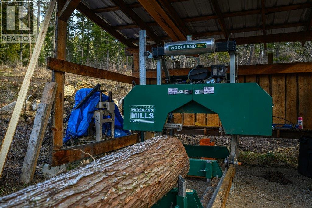 1665 Enderby Mabel Lake Road - 36