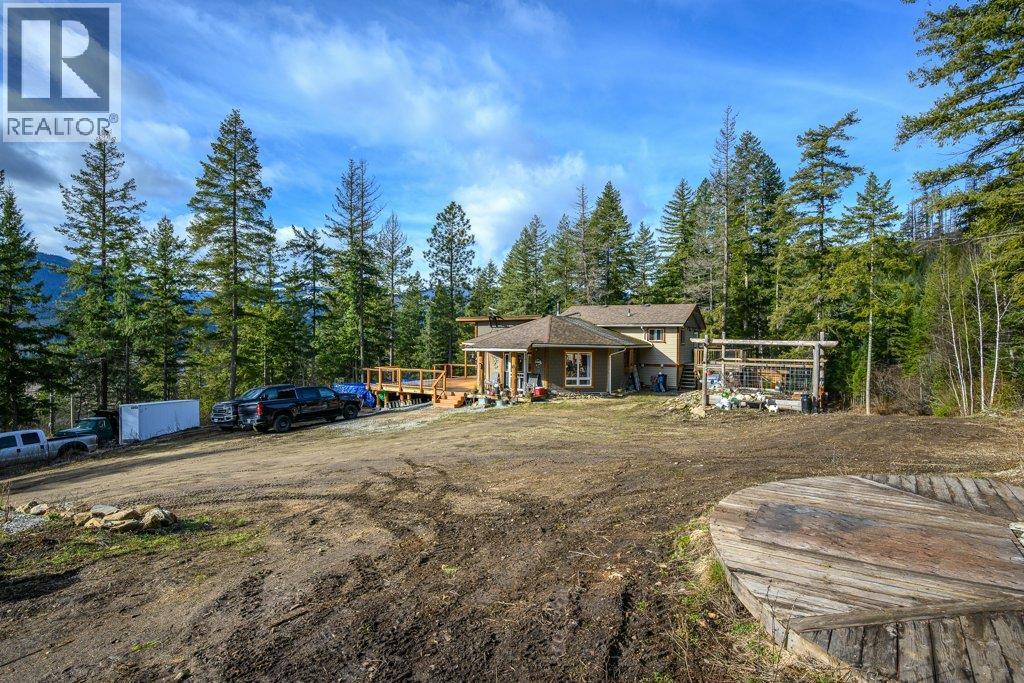1665 Enderby Mabel Lake Road - 26