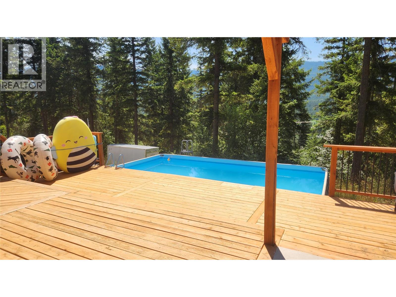 1665 Enderby Mabel Lake Road - 59