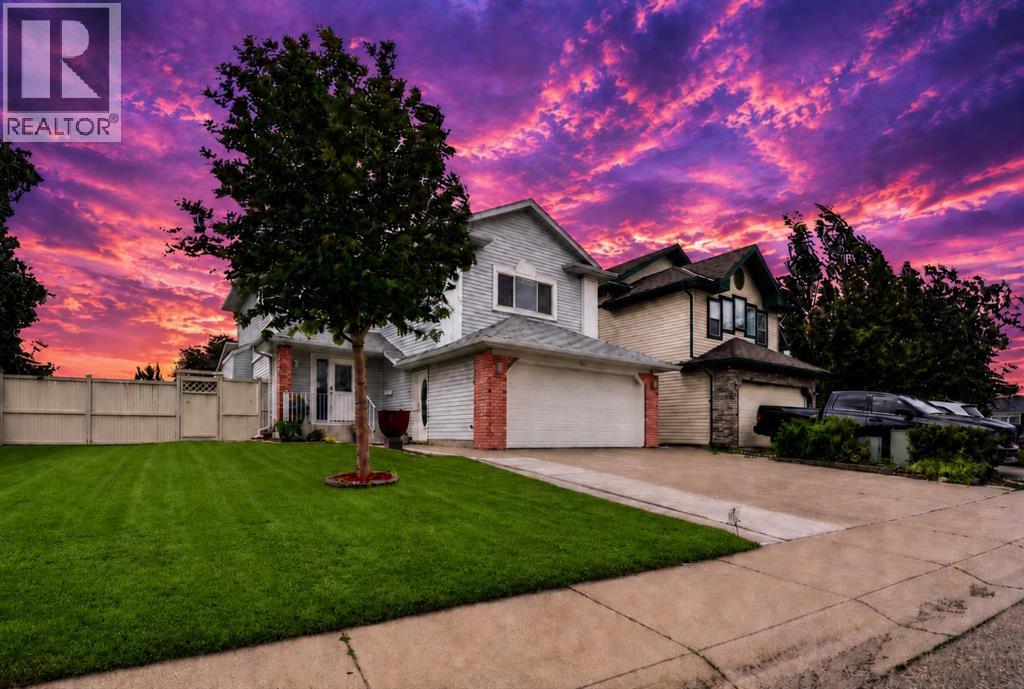 67 Douglas Ridge View SE, Douglasdale/Glen, Calgary photo 1