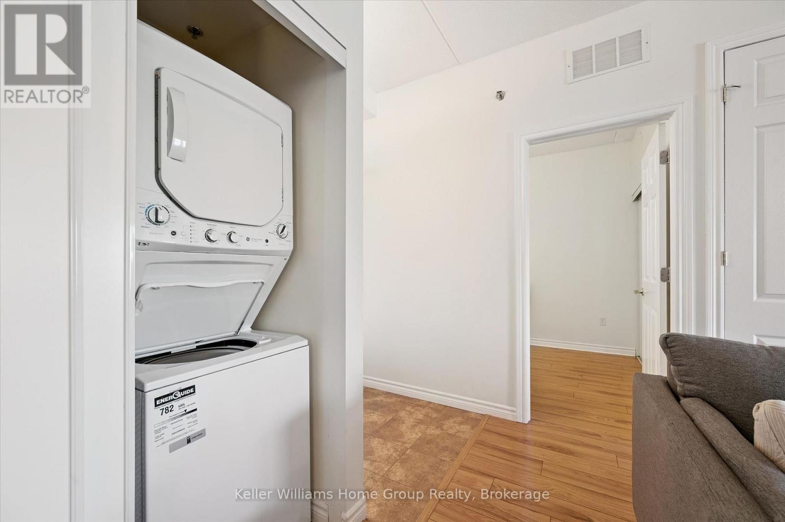 #114 308 WATSON PARKWAY N - 21