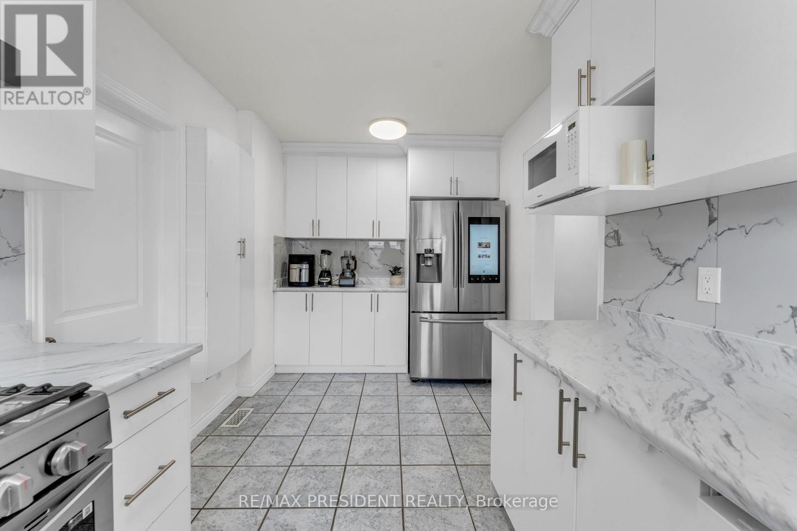 163 PRINCE CHARLES DRIVE - Image 23