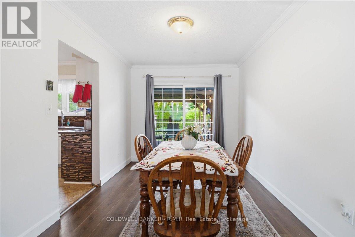 18 RUSSELL STREET - 7