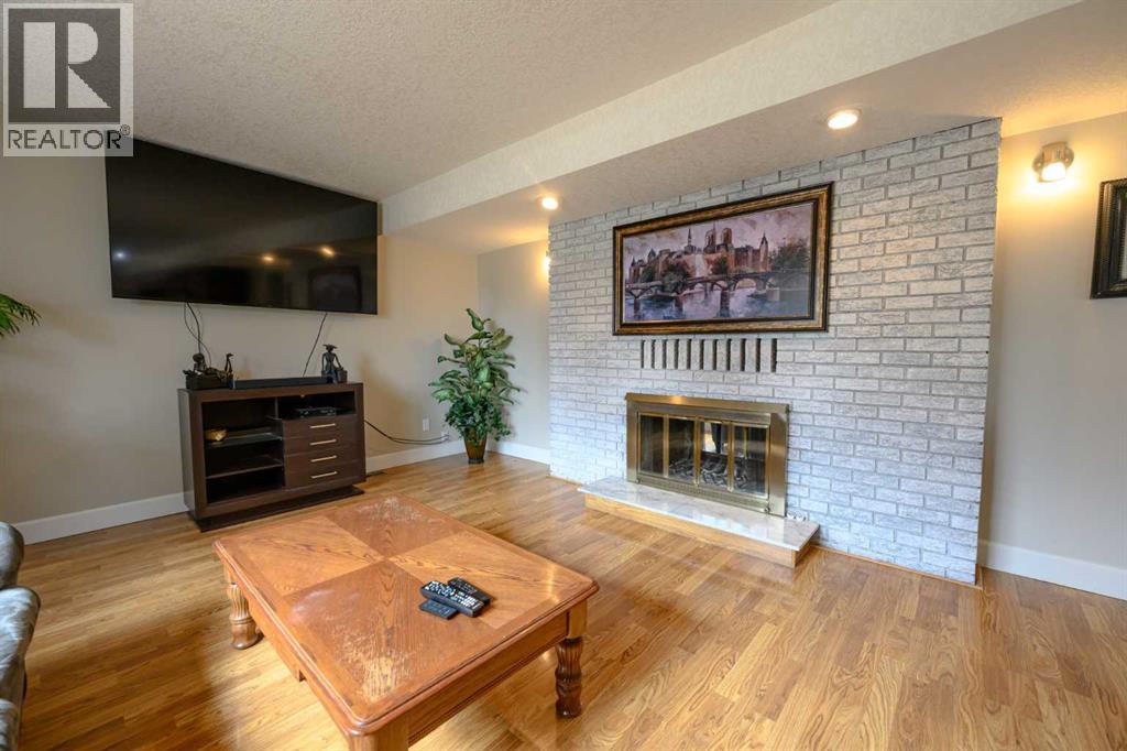 54075 742 Township - 13