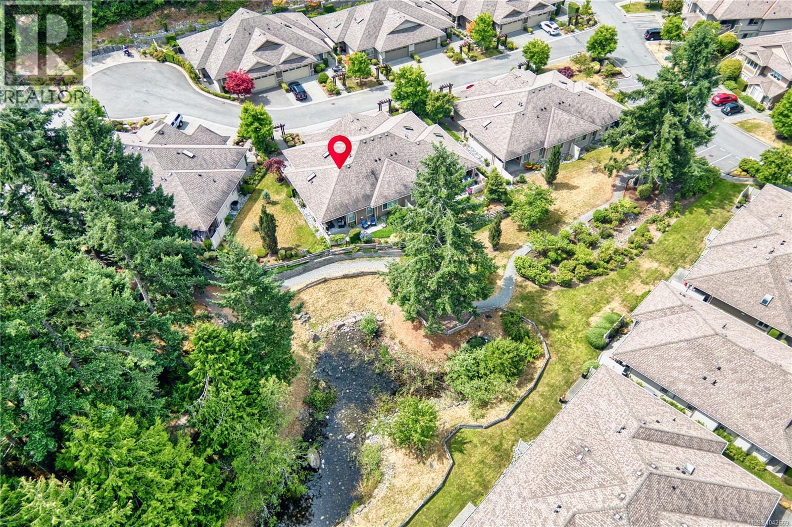 102 4472 Stonebridge Pl, Nanaimo