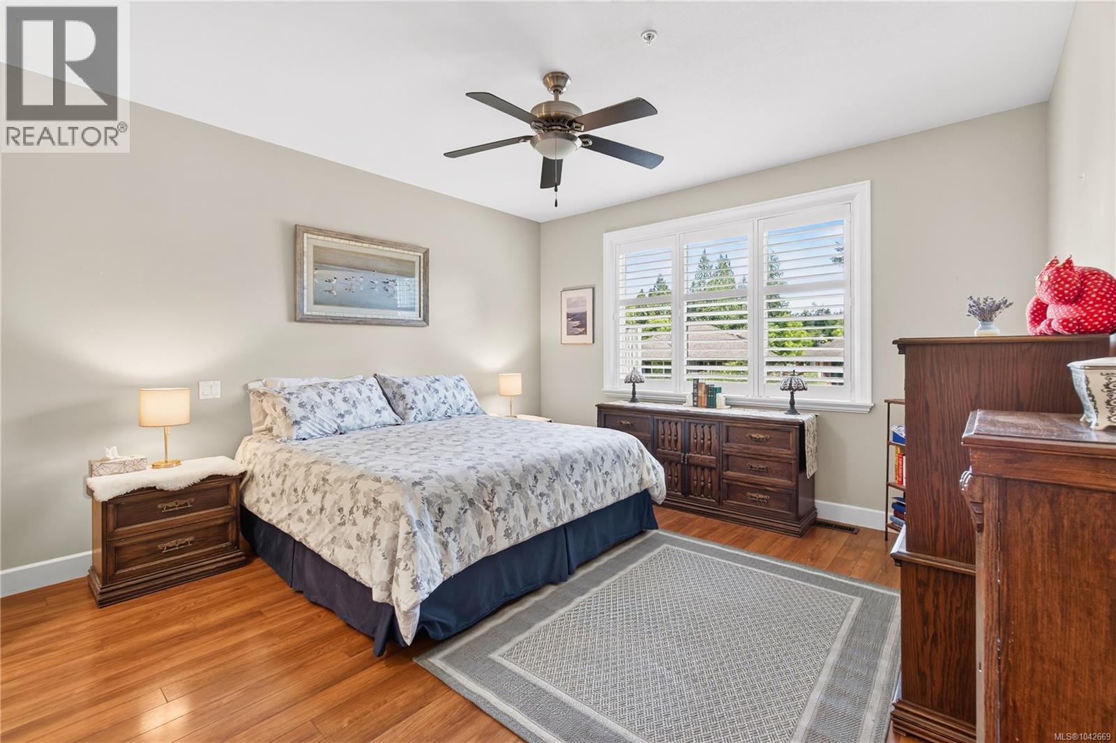 102 4472 Stonebridge Pl, Nanaimo