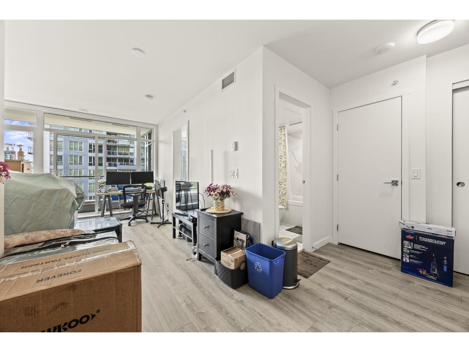 914 13350 CENTRAL AVENUE, Surrey
