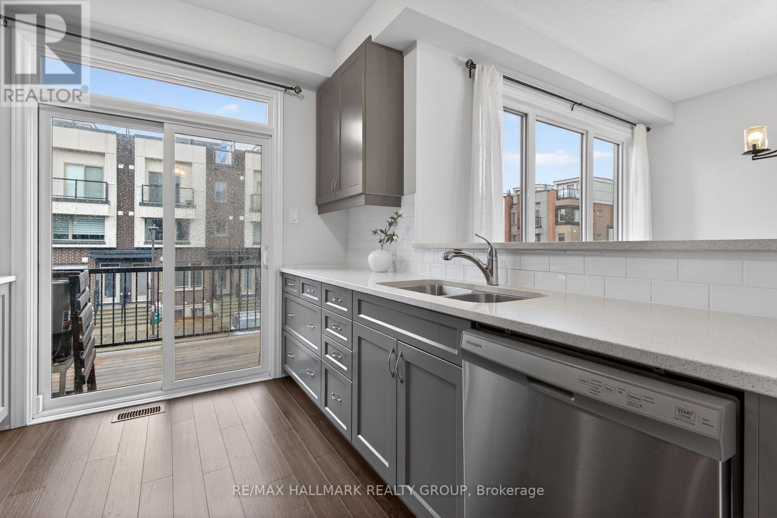 2 Bed, 3 Bath House for Sale in Ottawa – 805 KINIW PRIVATE, Ottawa – MLS# X13540166 - Image 10