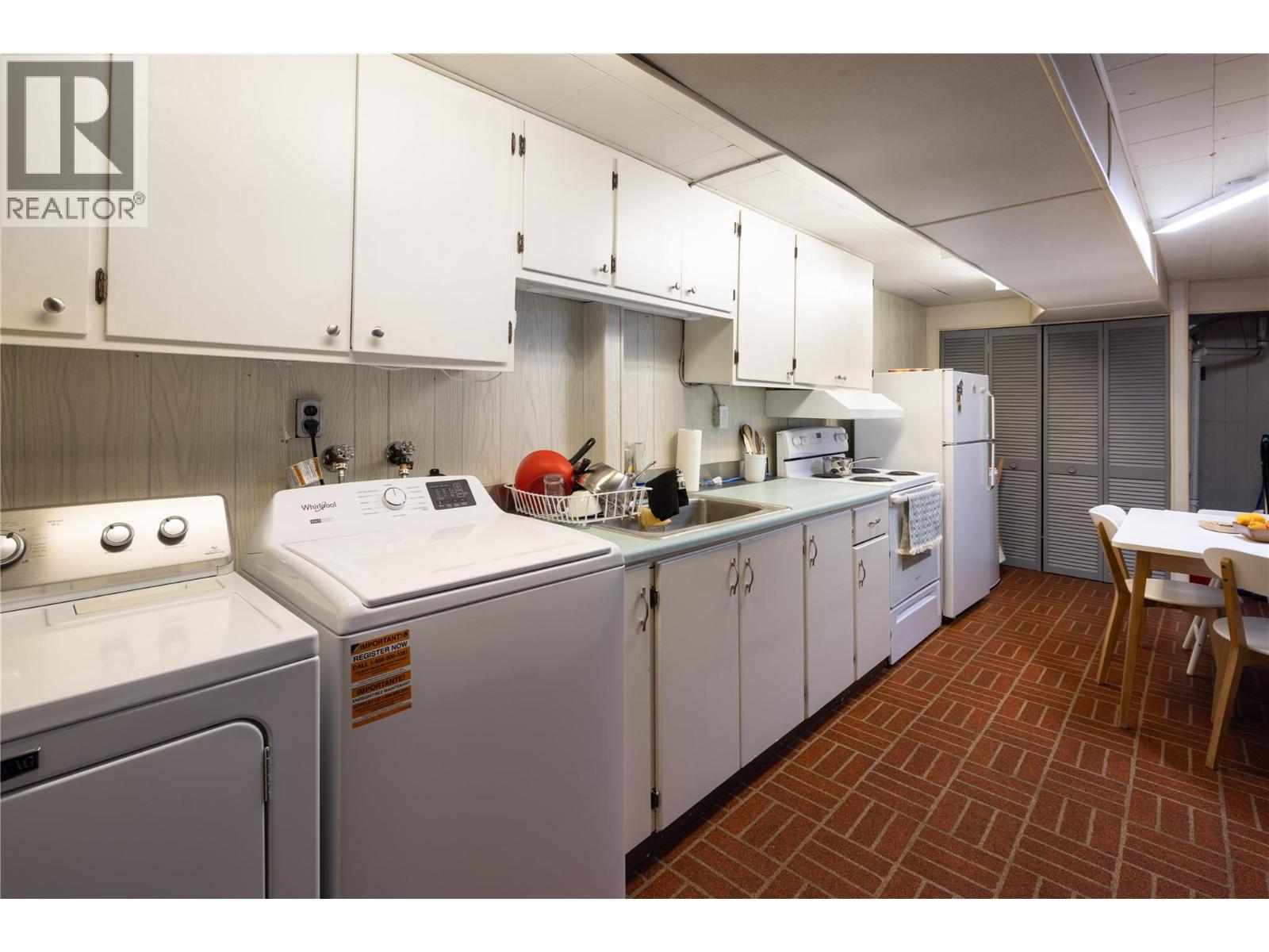 2271 Francis Street - 11