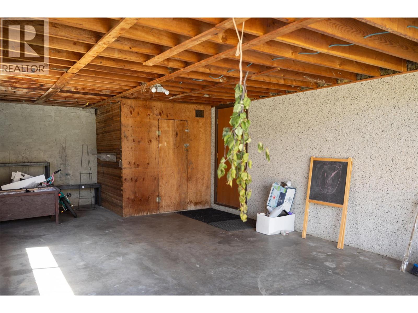 2271 Francis Street - 15