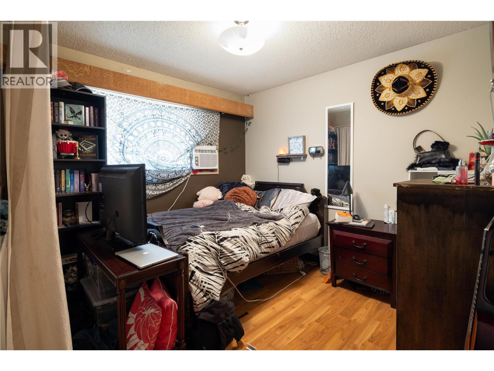 2271 Francis Street - 23