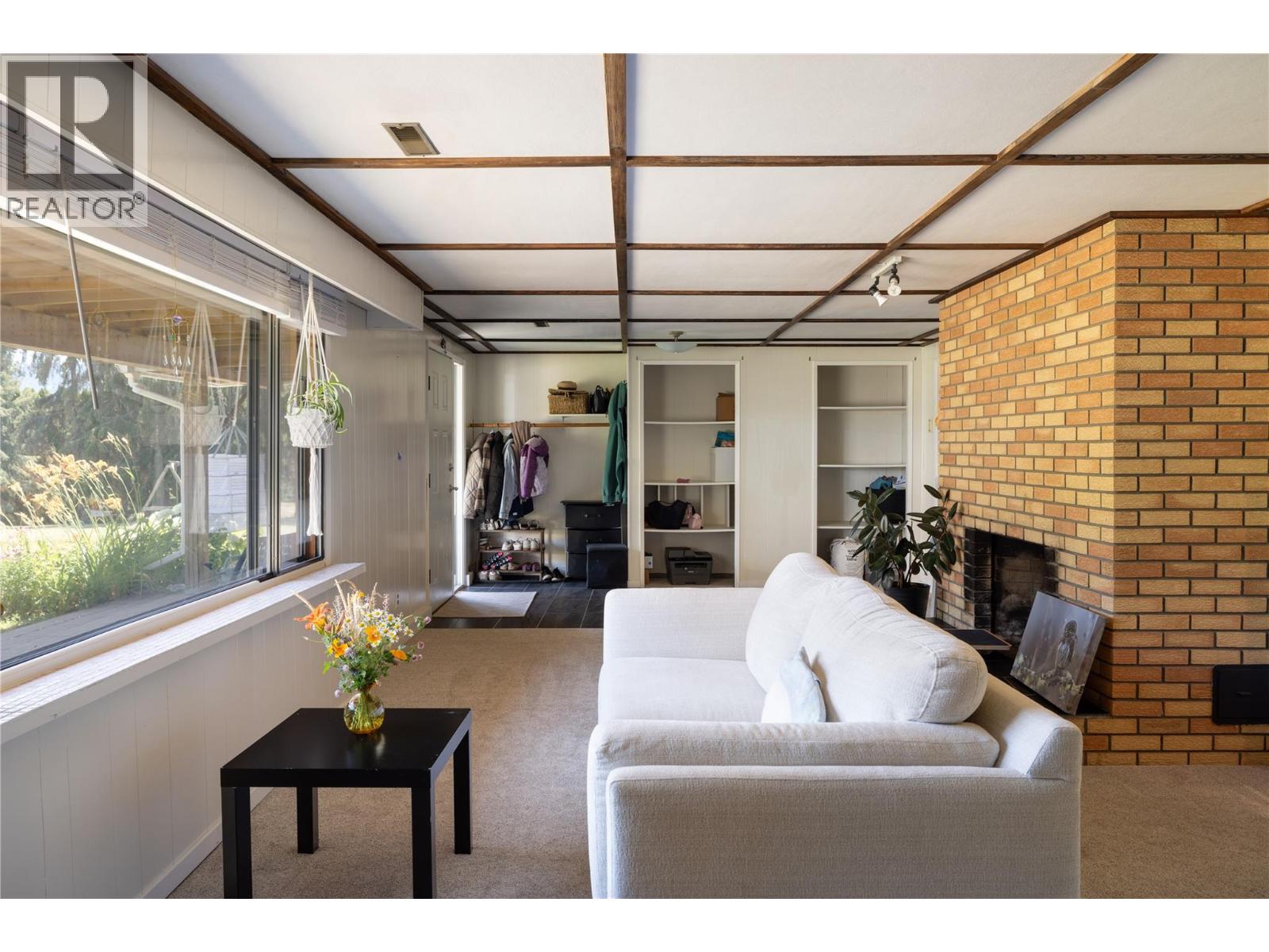 2271 Francis Street - 7