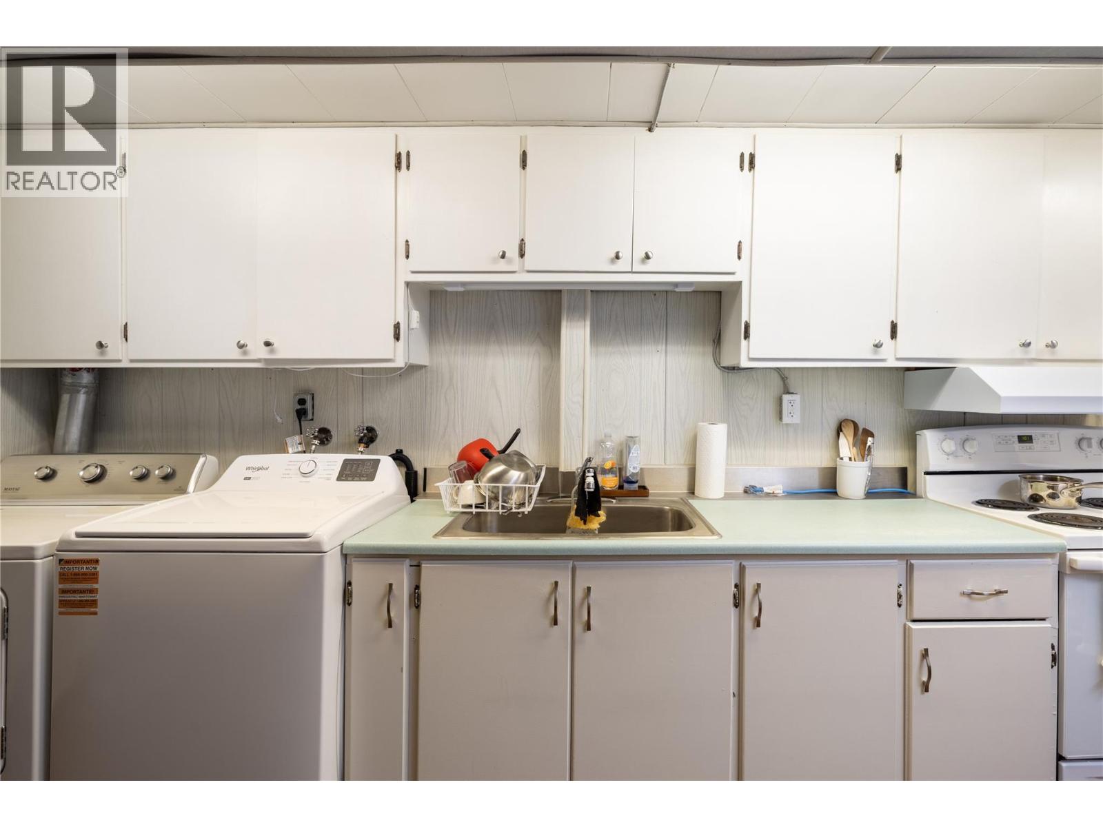 2271 Francis Street - 9