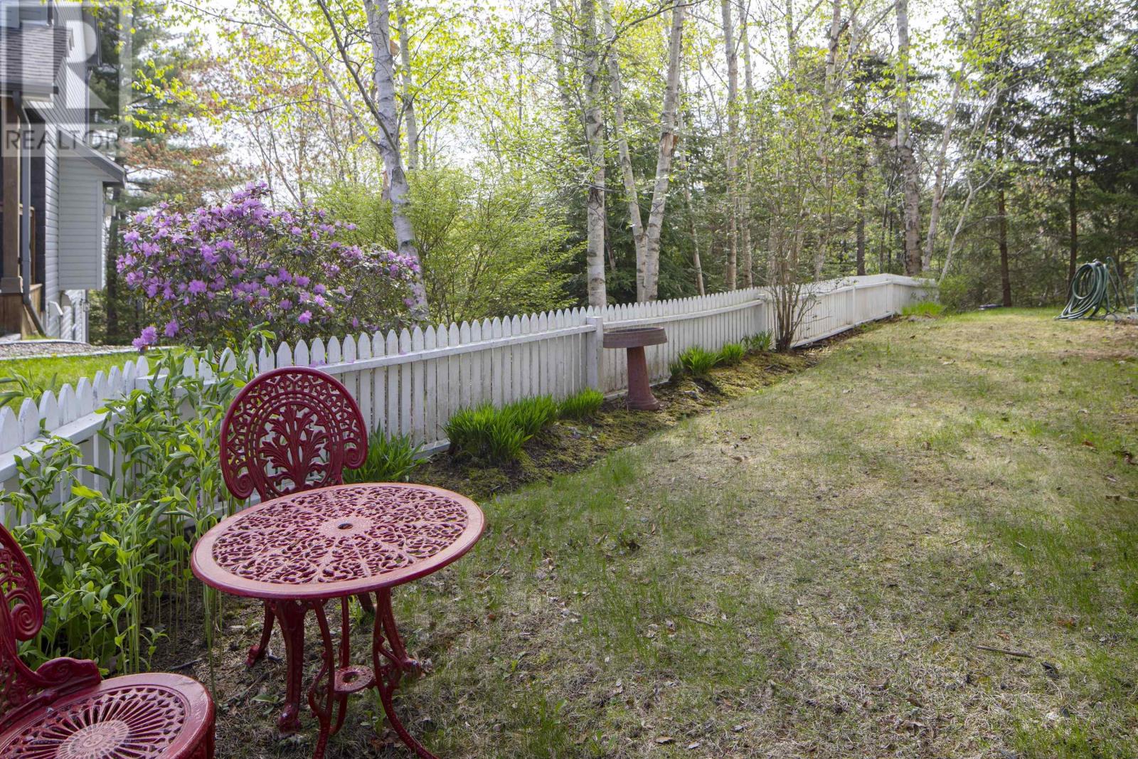 10 Blanchard Crescent - 31