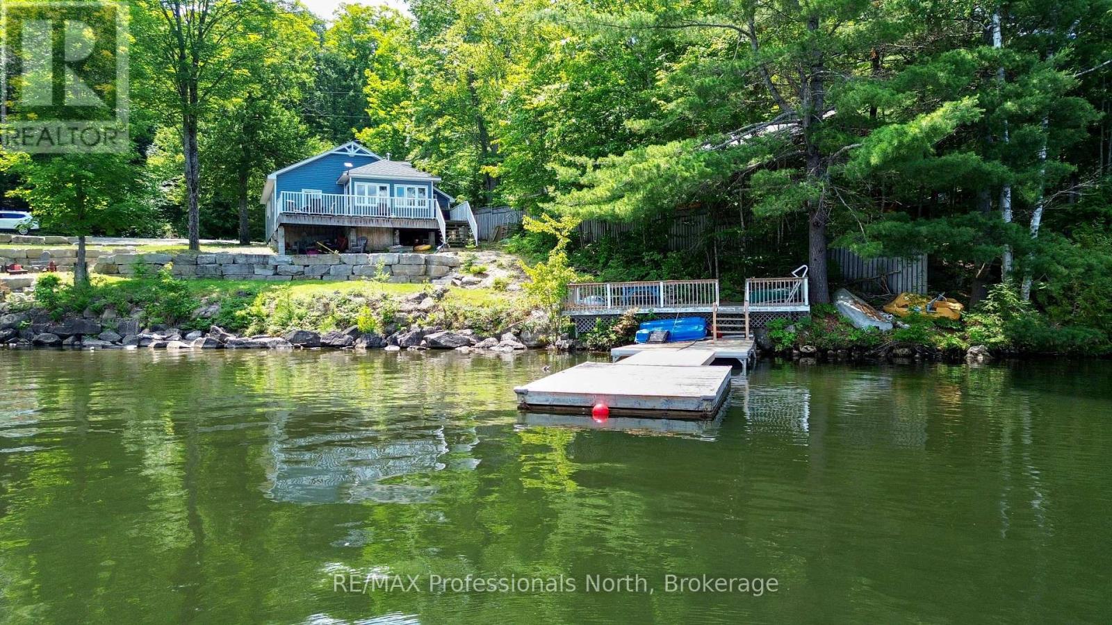 1129 COMAK CRESCENT - 1