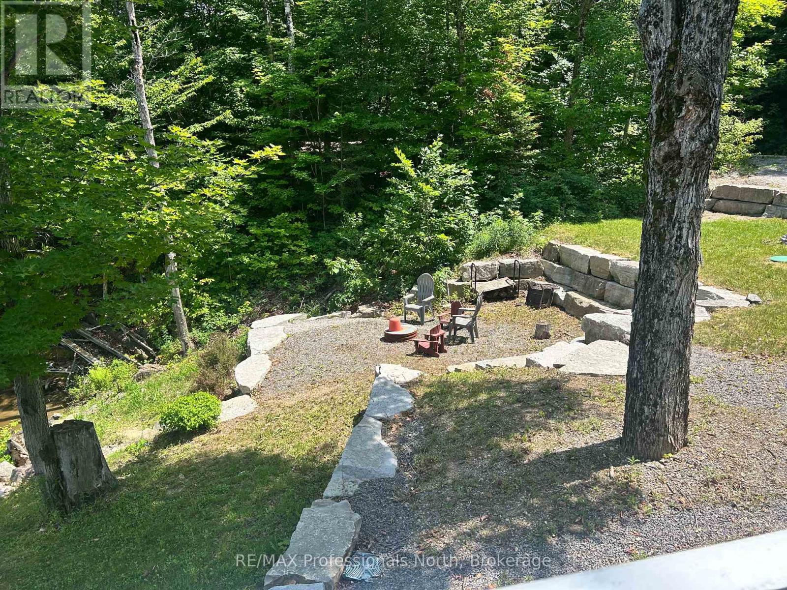 1129 COMAK CRESCENT - 24