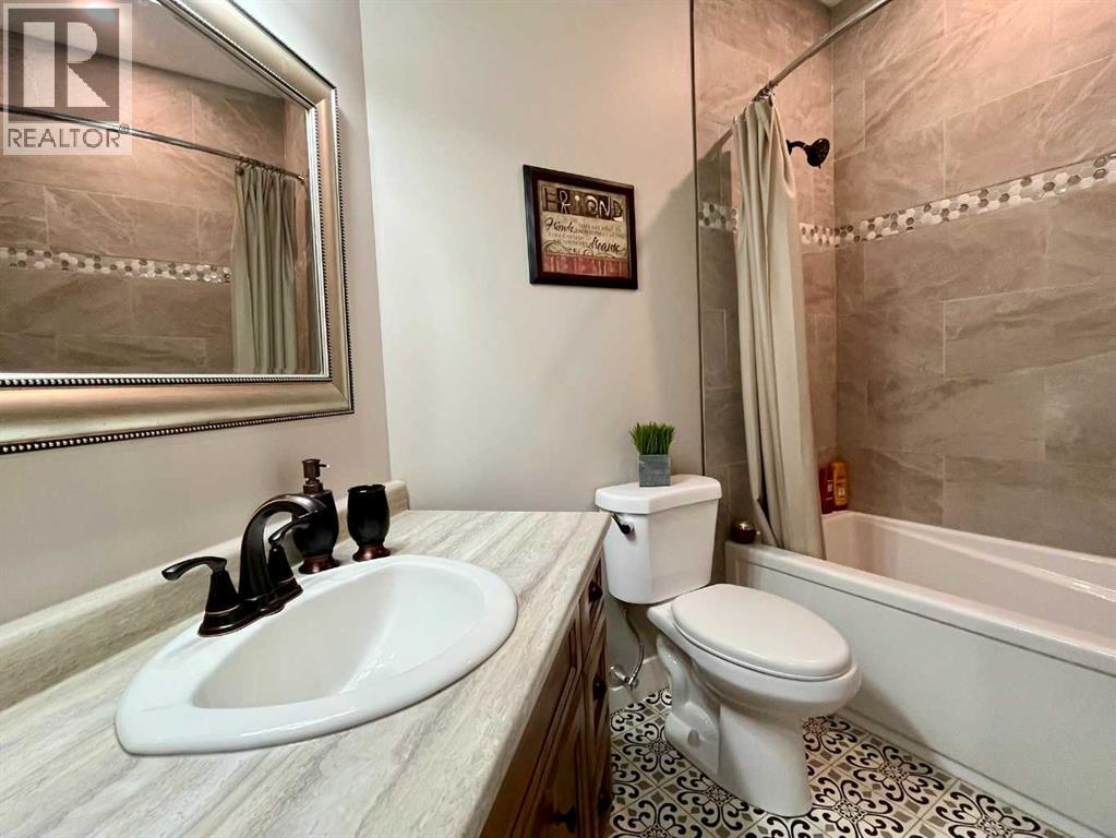 5132 54 Avenue - 17