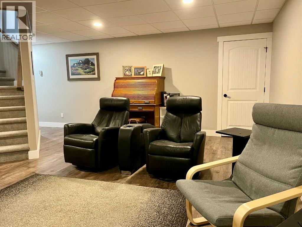 5132 54 Avenue - 23