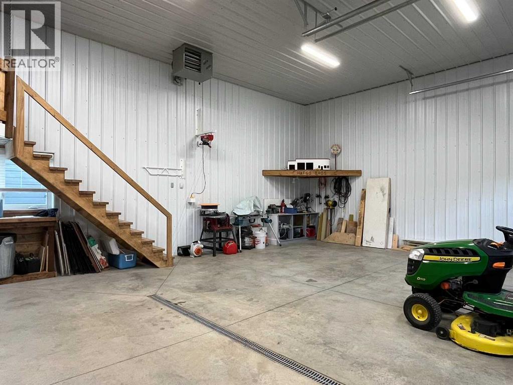 5132 54 Avenue - 37