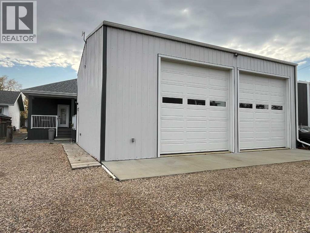 5132 54 Avenue - 33
