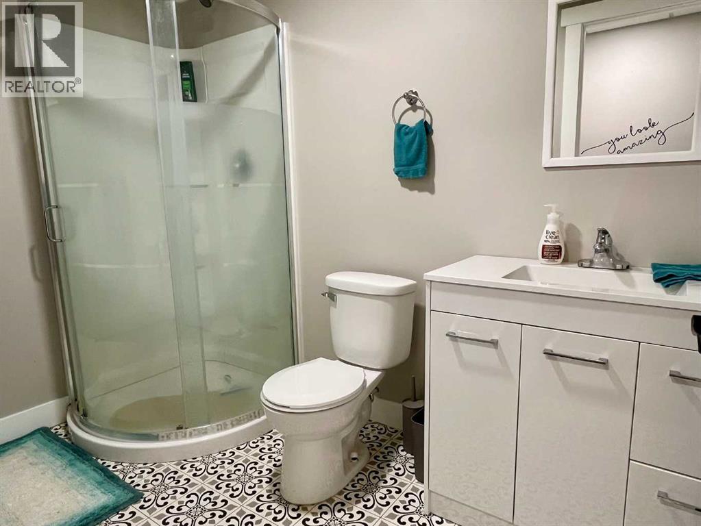 5132 54 Avenue - 28