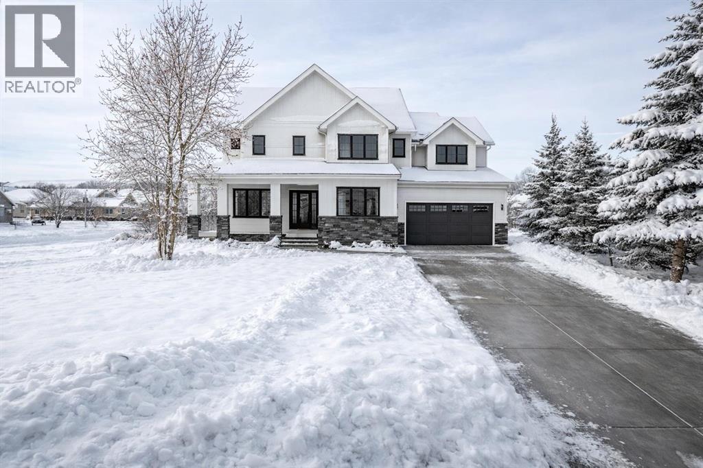 Listing photo – 5108 42A Street Close, Ponoka
