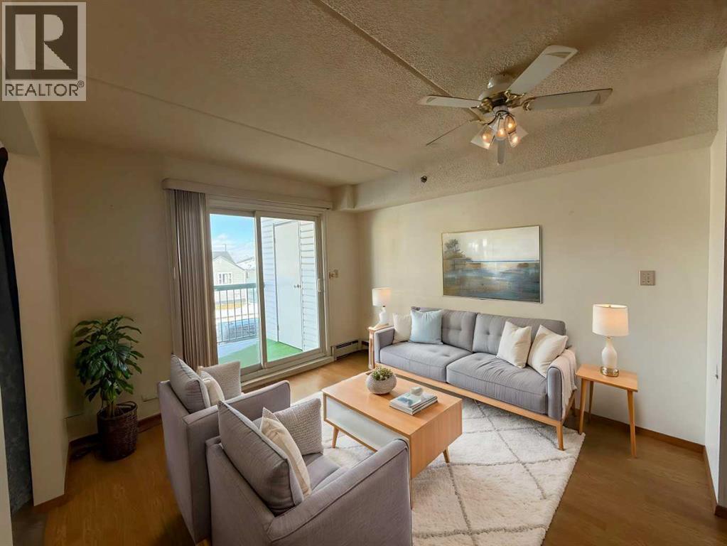 #206, 5007 52 Avenue - 6