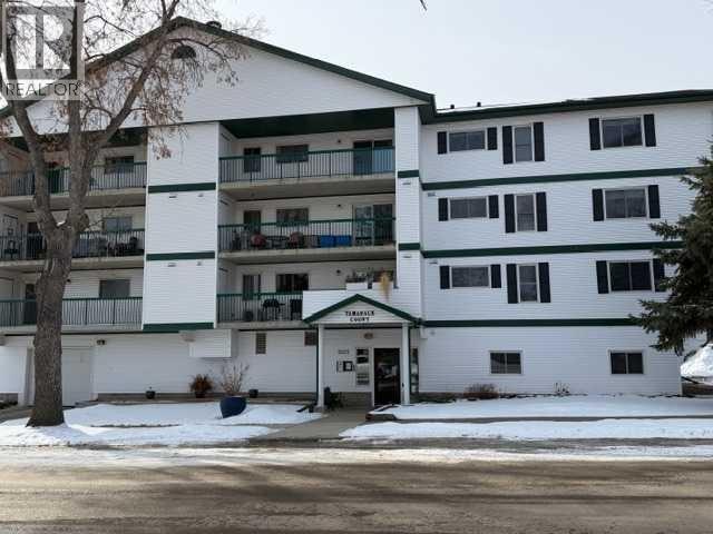 #206, 5007 52 Avenue - 19