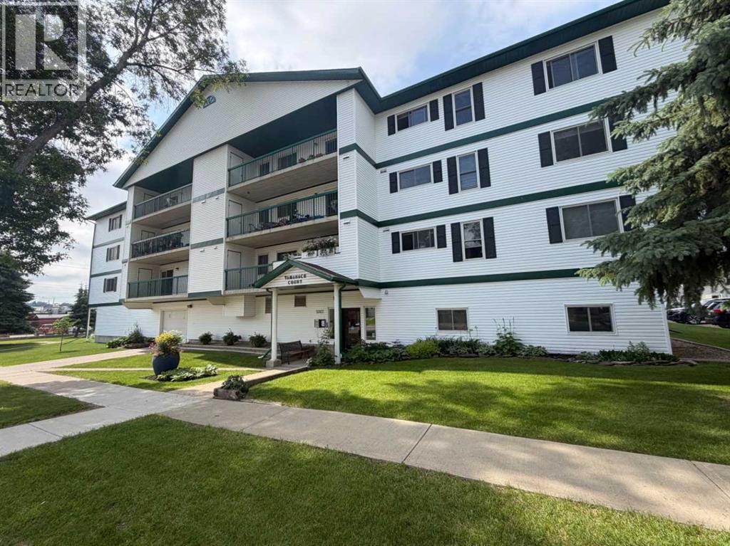 #206, 5007 52 Avenue - 1