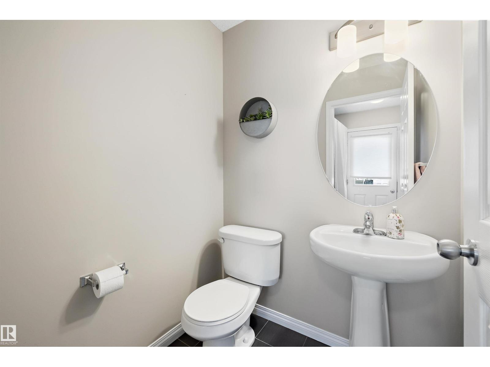 1922 74 ST SW - 20