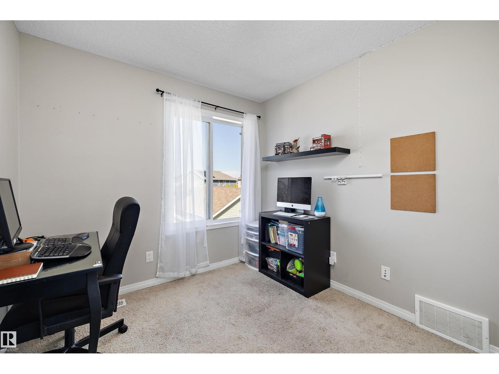 1922 74 ST SW - 29