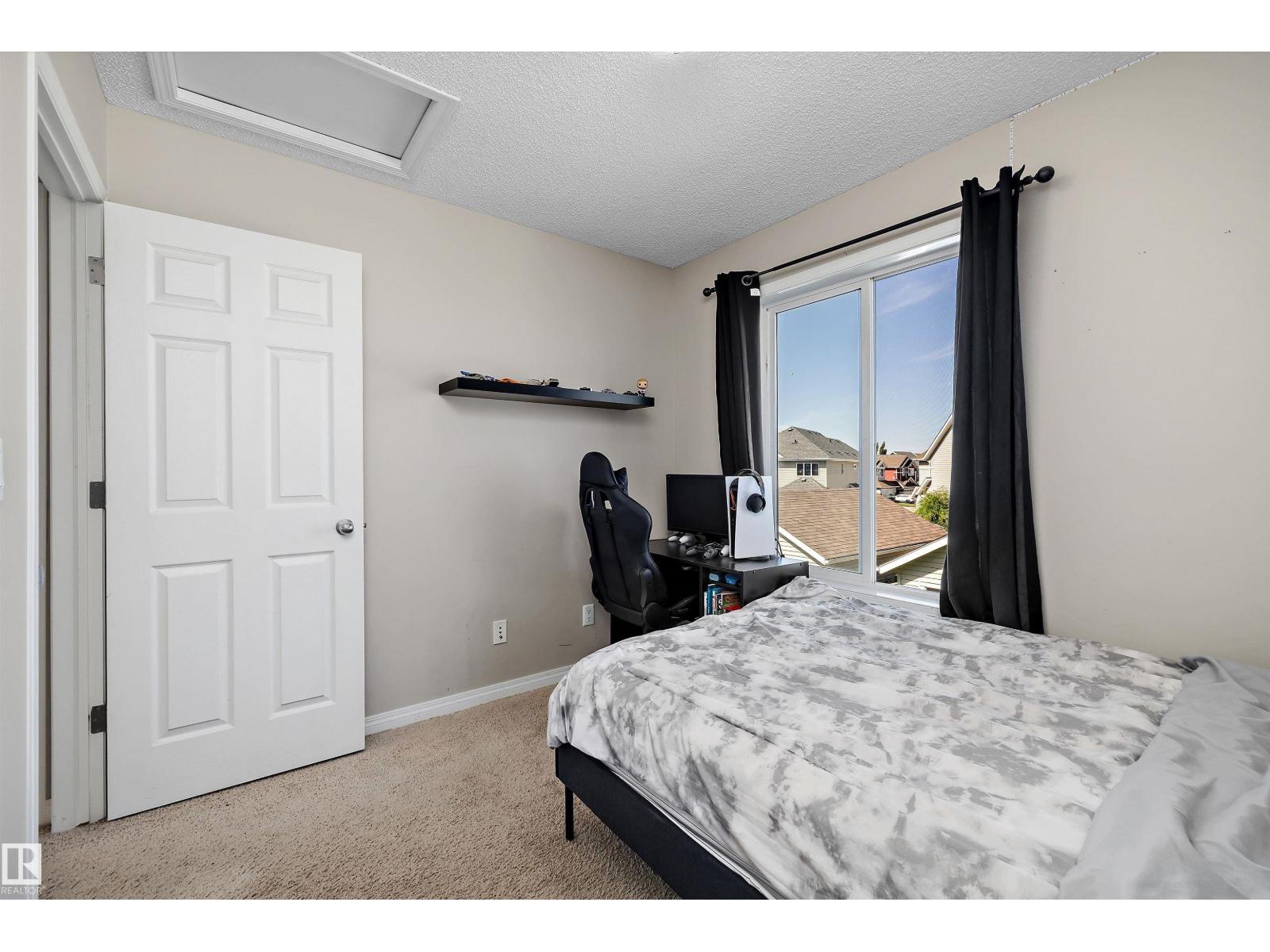1922 74 ST SW - 32