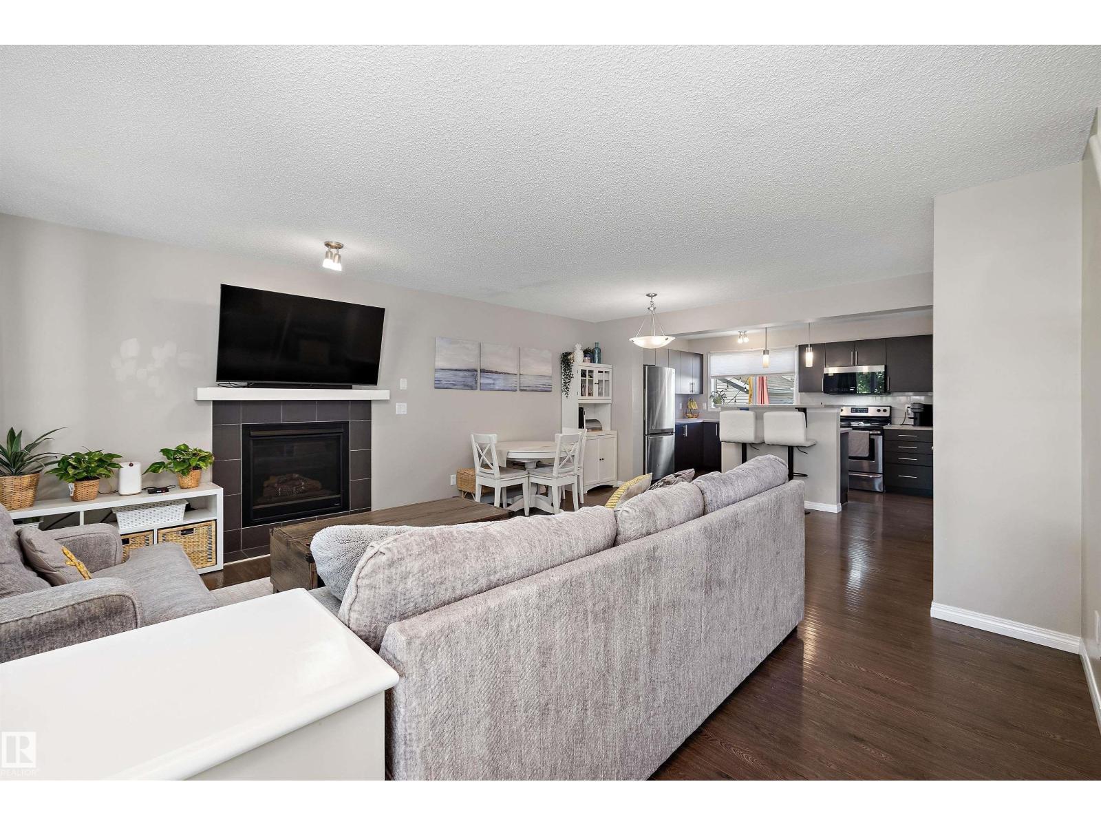 1922 74 ST SW - 7