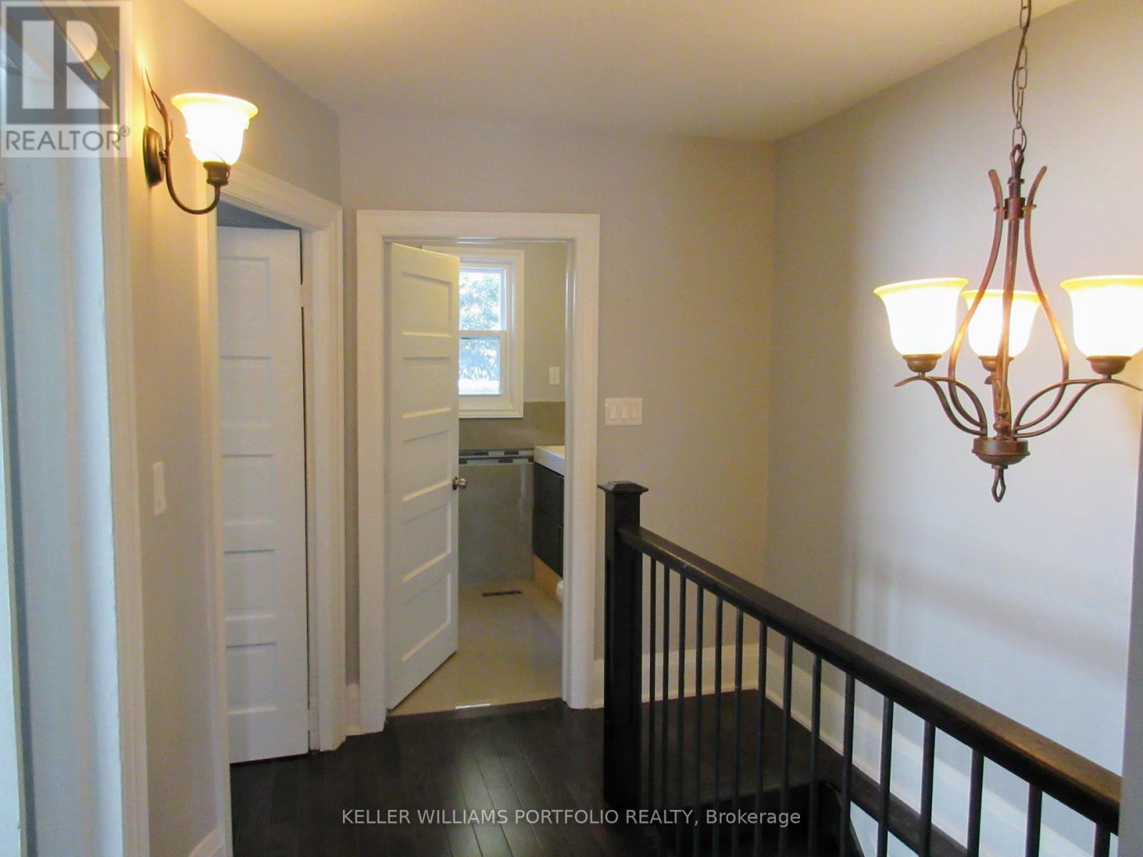 2nd Level with 3 Bedroom and Balcony